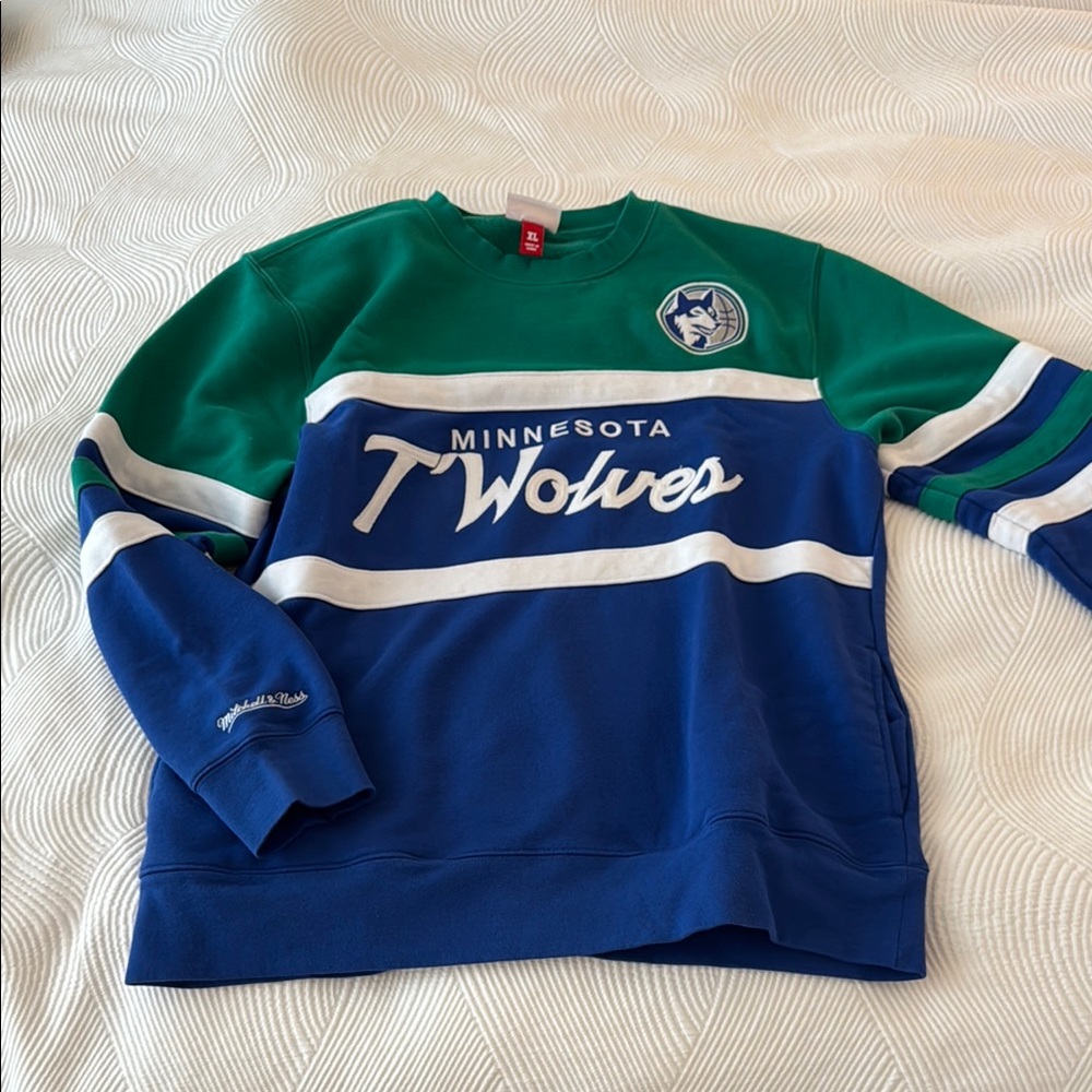 Mitchell & Ness Minnesota Timberwolves Green and Blue Crewneck